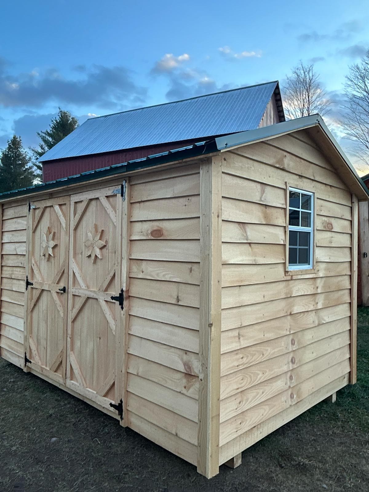 picture of an inside of a tiny home built by the amish